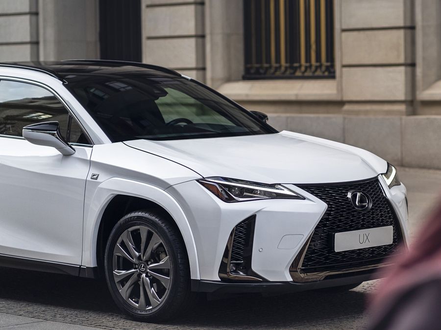 Lexus UX Front