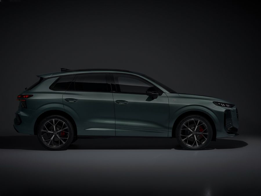 Audi Q3 Side