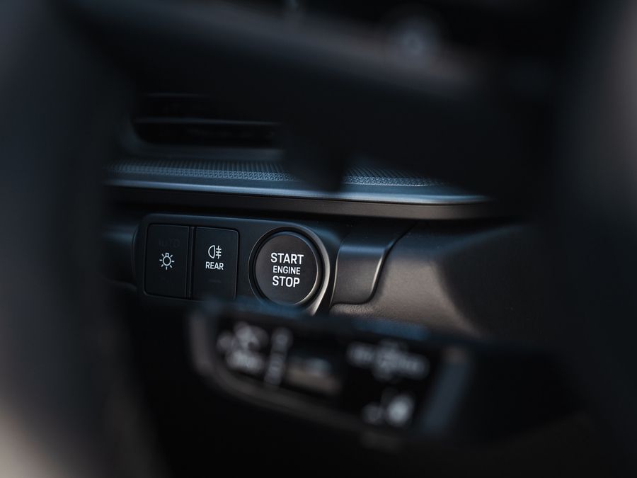 Porsche 911 Carrera 4 Cabriolet Interior