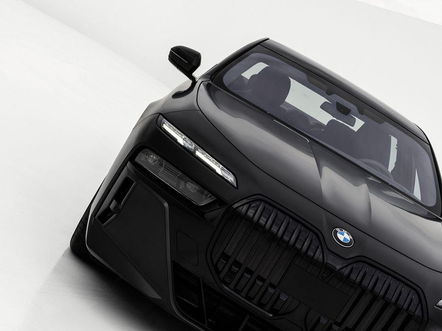BMW 7 Series Black
