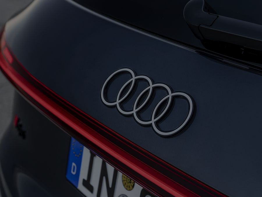 Audi Q5 Badge
