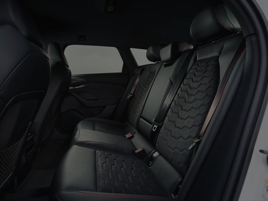 Audi A6 e-tron Avant rear seats