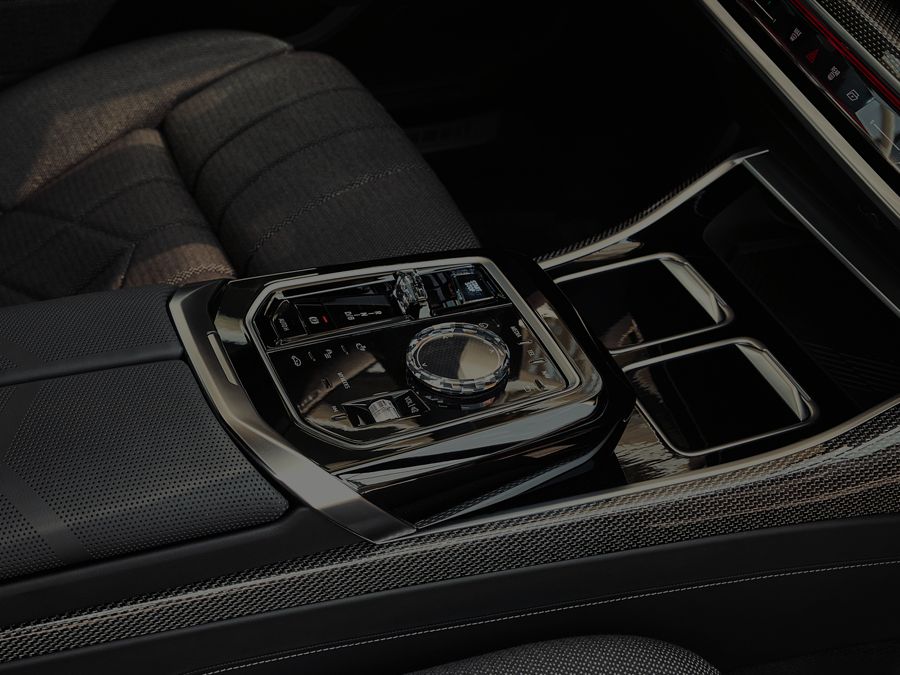 BMW i7 Gears