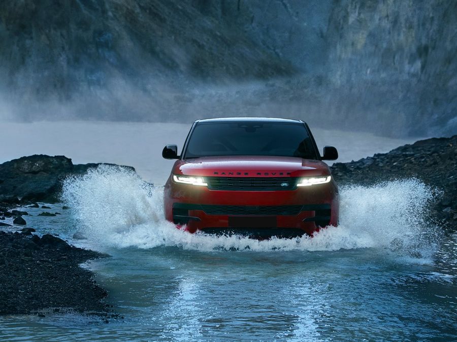 Range Rover Sport front