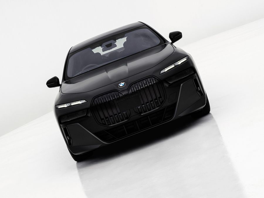 BMW 7 Series Black